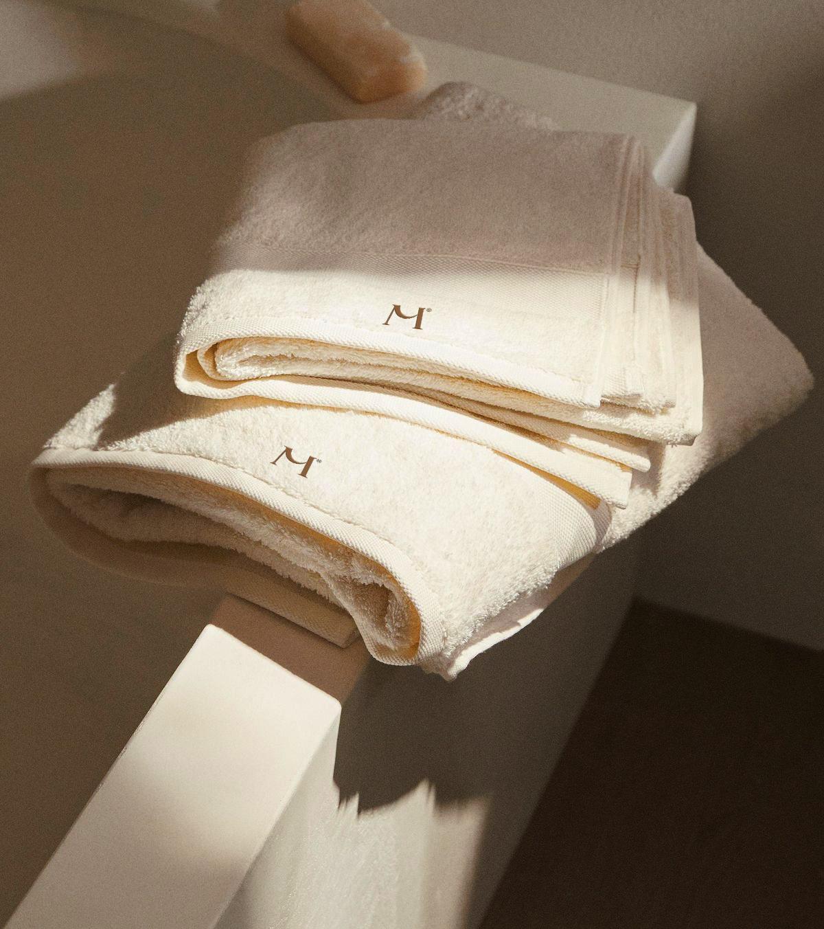 MapleHome branded amenities, towels and toiletries